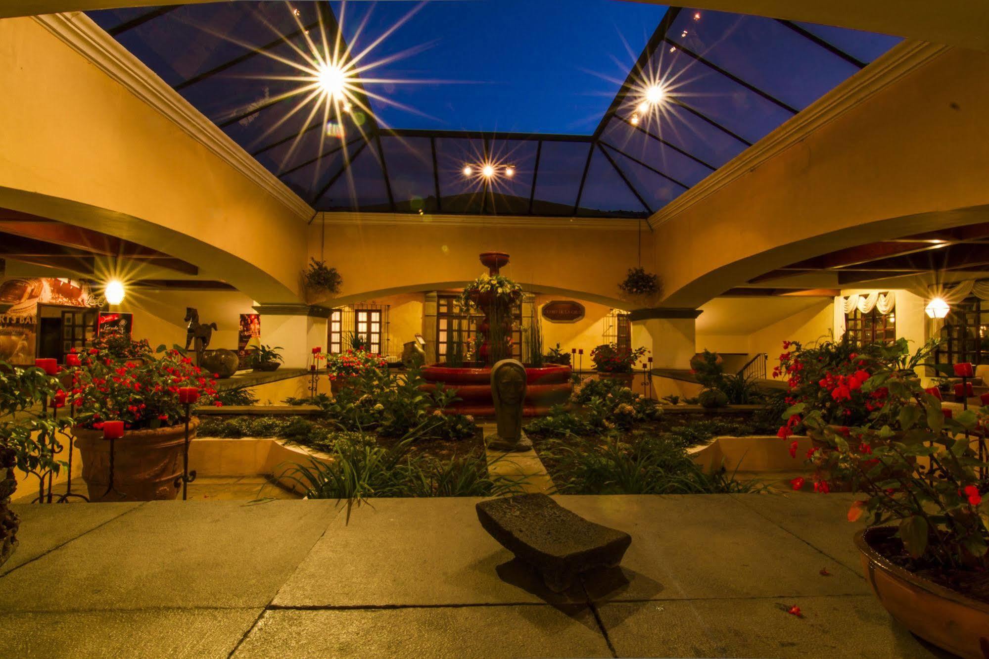 Hotel Soleil La Antigua Extérieur photo